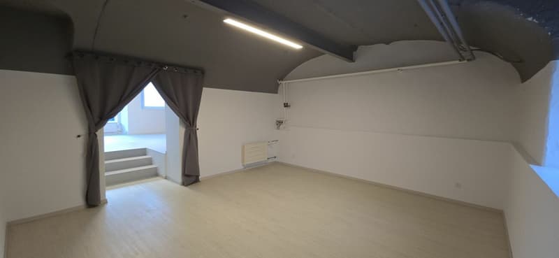 Vernayaz, charming 2-room apartment for sale (2)