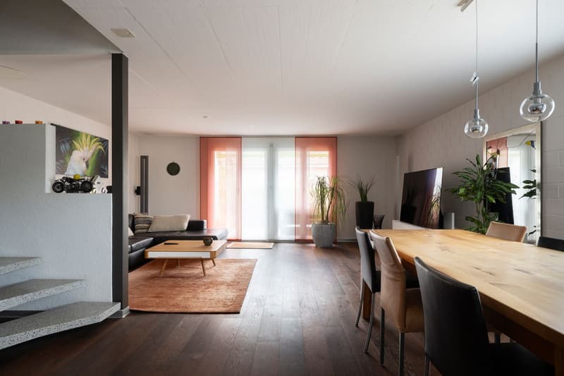 Grosszügige 4.5-Zimmer-Maisonette-Wohnung in Utzenstorf (1)