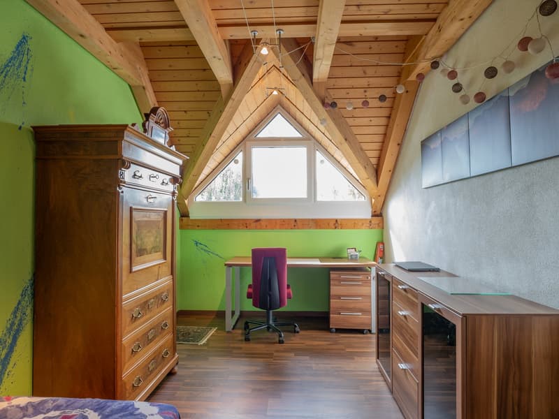 Charmante 6.5-Zimmer-Dachwohnung mit Weitblick (16)