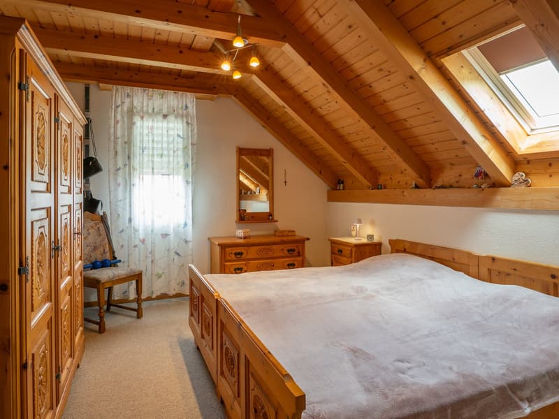 Charmante 6.5-Zimmer-Dachwohnung mit Weitblick (14)