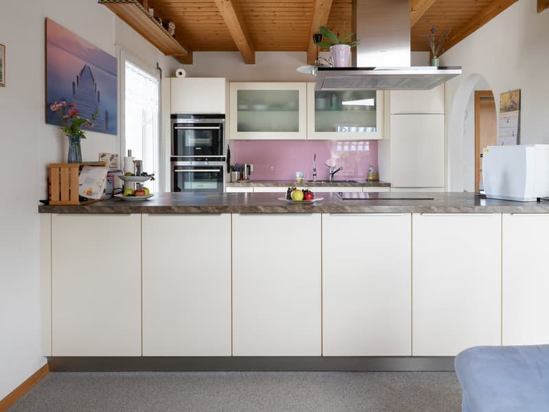 Charmante 6.5-Zimmer-Dachwohnung mit Weitblick (2)