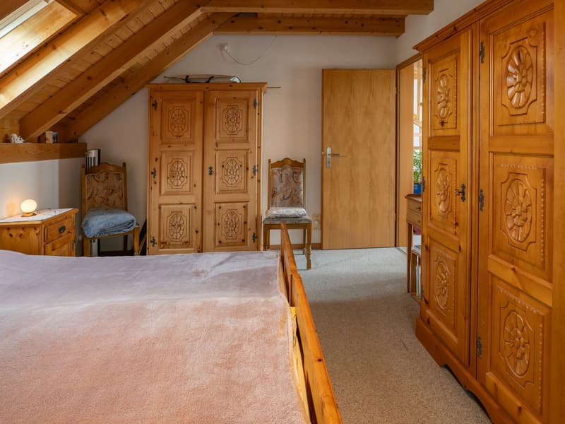 Charmante 6.5-Zimmer-Dachwohnung mit Weitblick (15)
