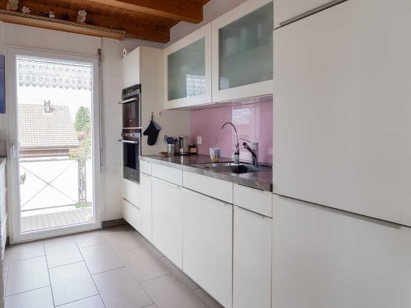Charmante 6.5-Zimmer-Dachwohnung mit Weitblick (4)