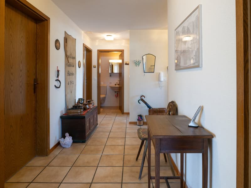 Charmante 4.5-Zimmer-Wohnung in ruhiger Lage in Bätterkinden (6)