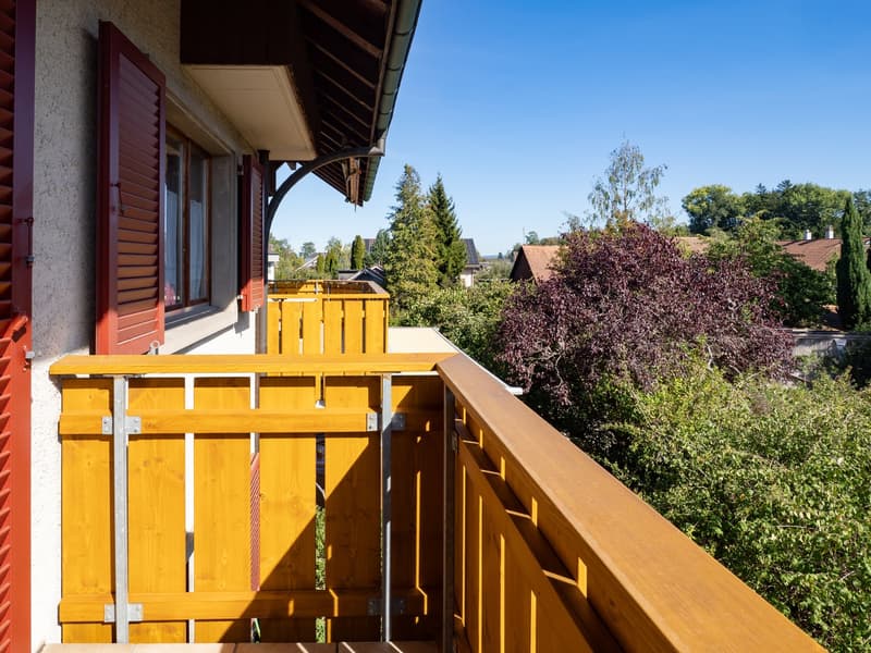 Charmante 4.5-Zimmer-Wohnung in ruhiger Lage in Bätterkinden (3)