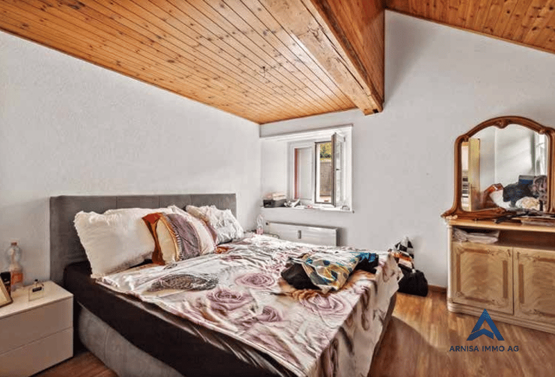 Charmant appartement maisonnette 4.5 pièces sur la place du village de Reigoldswil (5)