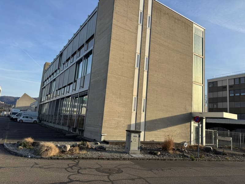 Espace de bureau à louer à Reinach – Römerstrasse 3 (1)