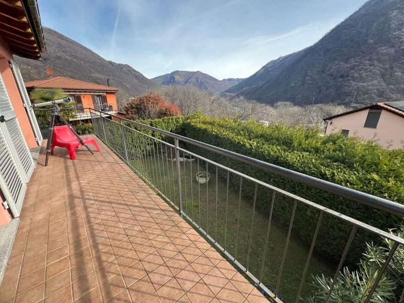 Haus mit 5,5 Zimmern aus dem Jahr 2008 mit Garten und Terrasse in Sigirino (11)