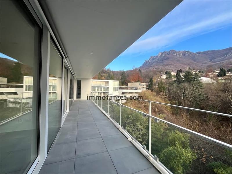 Dino: elegante 3.5 locali con terrazza e vista monti (1)