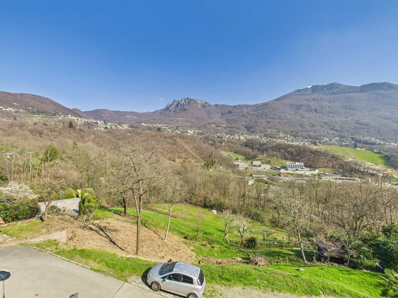 Attico 4.5 locali con vista monti a Lugaggia (10)