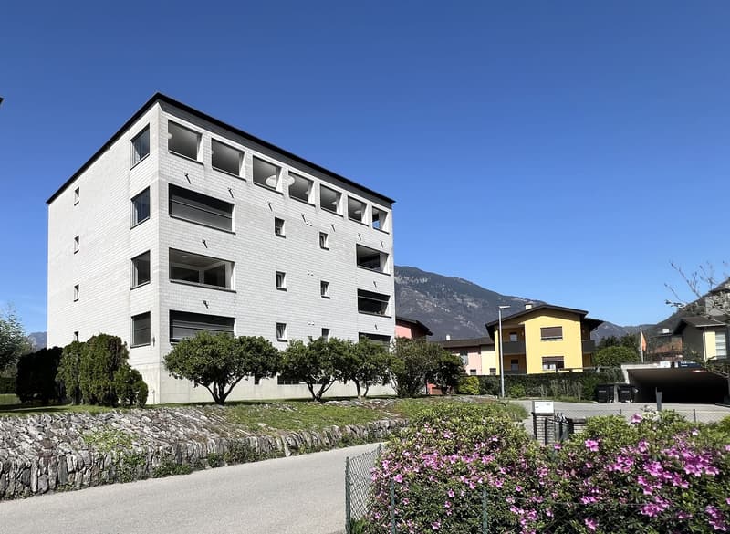 4.5 locali con ampio balcone e vista a Bellinzona - mieten (12)