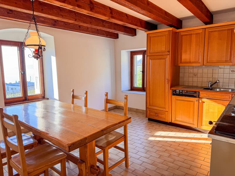 ### Proprietà di carattere con vista panoramica sul lago – Villeneuve (14)