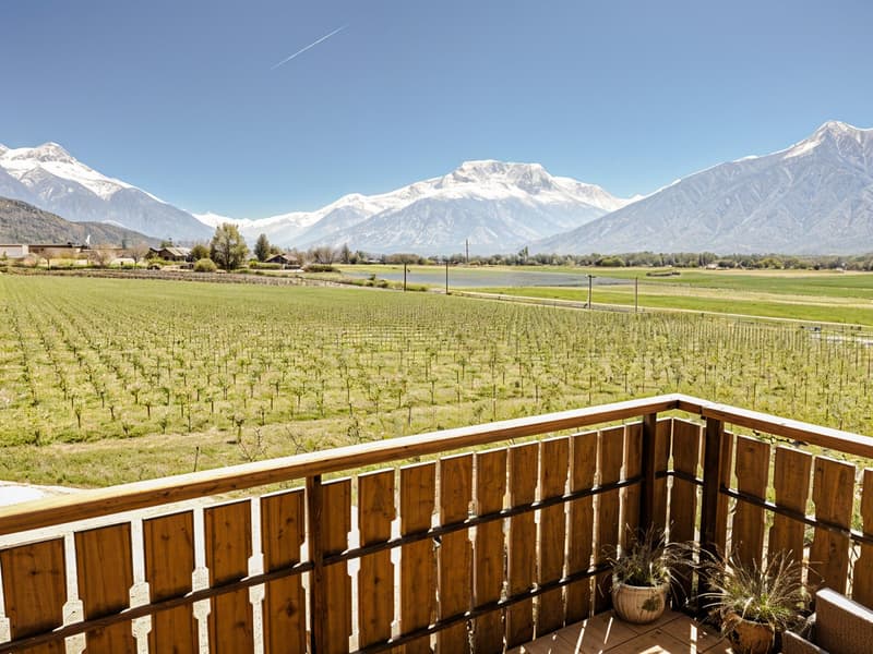 Haus mit Meisterwerk in Yvorne – Renteneinheit mit 8,5 Zimmern und Bergblick (5)
