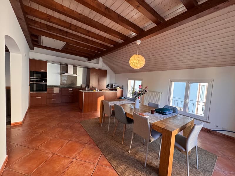 Chambre meublée disponible dans une grande villa en colocation à Apples (5)
