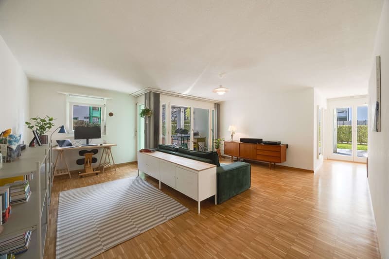 Grosszügige 3.5-Zimmer-Gartenwohnung mit 108 m² , Ruhe, Sonne & Nähe Zürichsee (5)