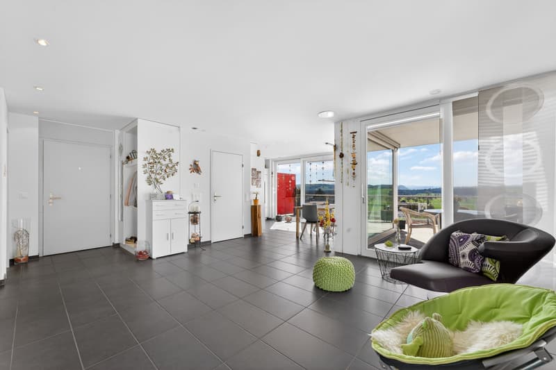 Exclusive 3.5-room attic apartment with a far-reaching view in a quiet location in Geuensee (4)