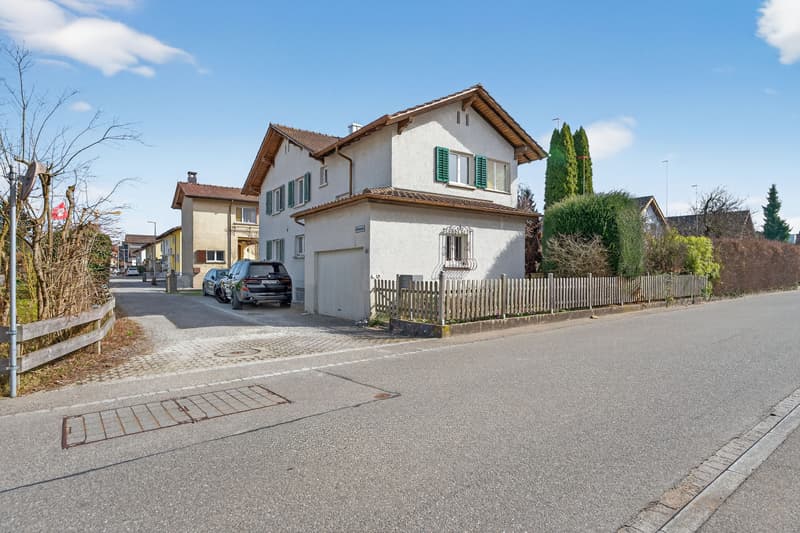Maison de famille charmante avec jardin dans un quartier résidentiel calme (4)