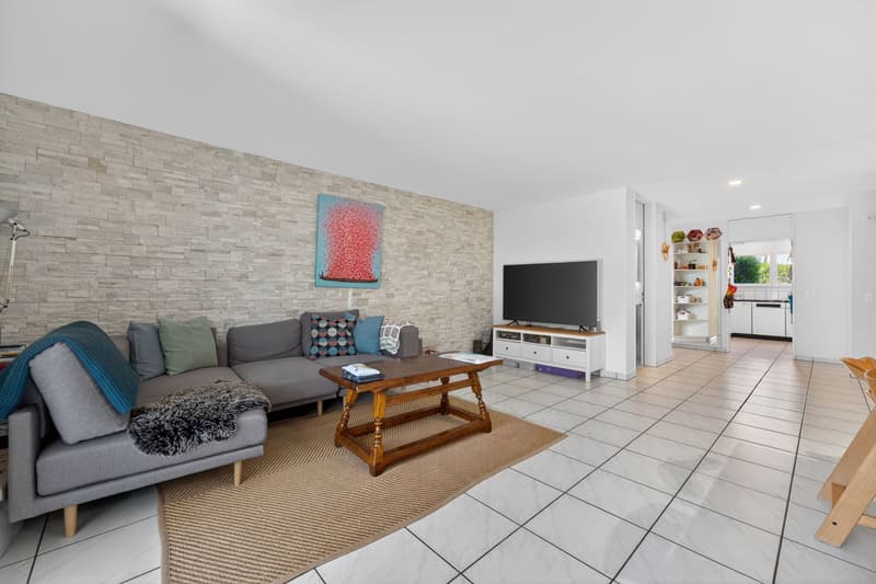 Living like in your own house - 5.5 rooms with garden and spacious floor plan (8)