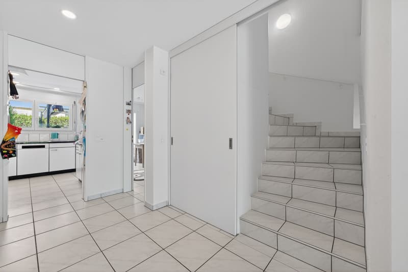 Living like in your own house - 5.5 rooms with garden and spacious floor plan (12)