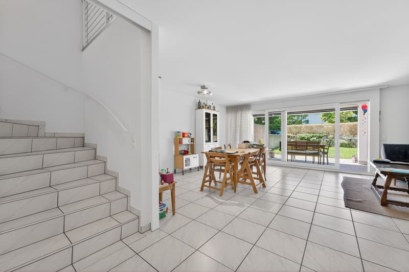 Living like in your own house - 5.5 rooms with garden and spacious floor plan (13)