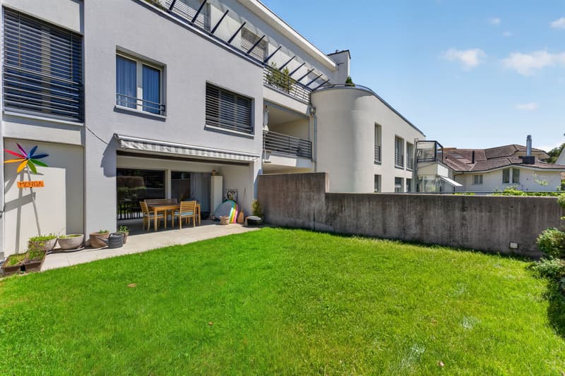 Habiter comme dans sa propre maison - appartement 5.5 pièces avec jardin et disposition spacieuse (1)