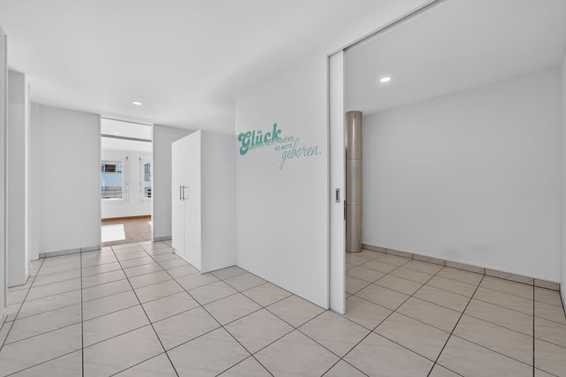 Wohnen wie im Einfamilienhaus - exklusive 5.5-Zimmer-Garten-Maisonette mit sonnigem Privatgarten (5)