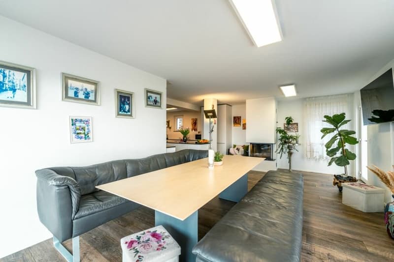 Grosszügiges 6.5-Zimmer Einfamilienhaus mit Einliegerwohnung - modernisiert (8)