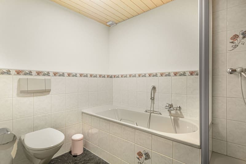 Duplex 3.5 Zimmer mit 98 m² — Charme und freie Sicht — Courfaivre (12)