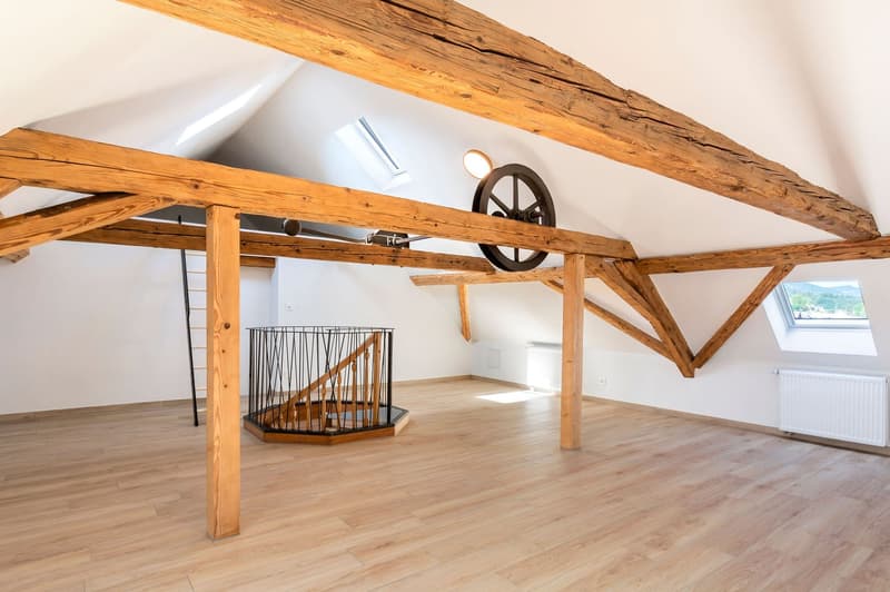 Espace duplex supérieur avec niche de rangement