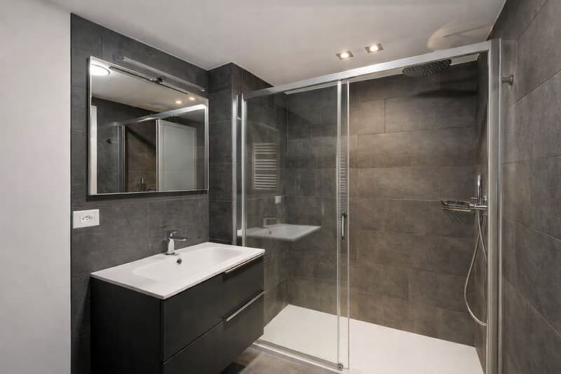 Exclusive apartment on the 4th floor with panoramic terrace (11)