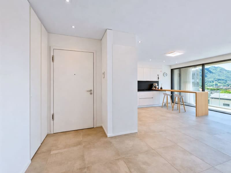 Exclusive apartment on the 4th floor with panoramic terrace (13)