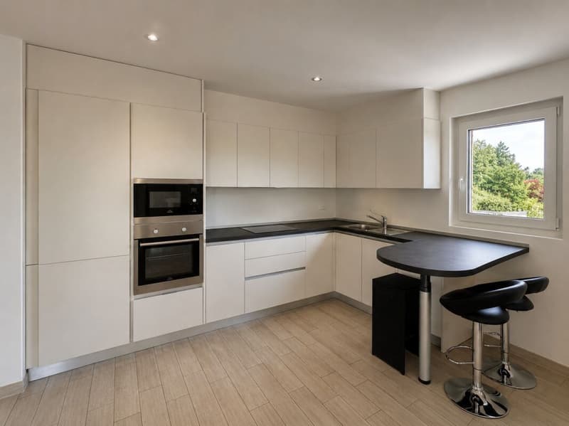 Helles 3.5-Zimmer-Apartment im letzten Stock mit freier Sicht (8)