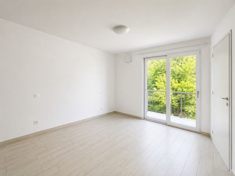 Helles 3.5-Zimmer-Apartment im letzten Stock mit freier Sicht (9)