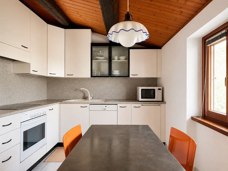 Bequemes Doppelhaus, zwei 4,5-Zimmer-Wohnungen (4)