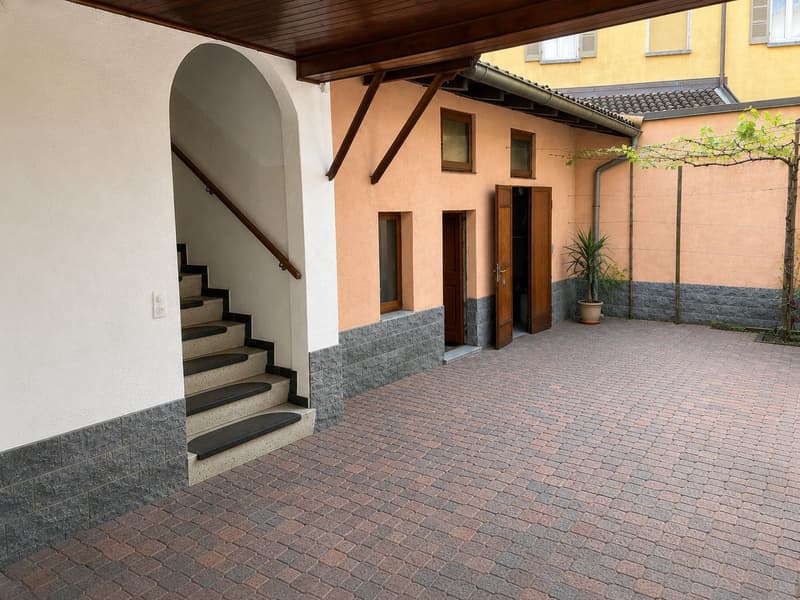 Bequemes Doppelhaus, zwei 4,5-Zimmer-Wohnungen (13)