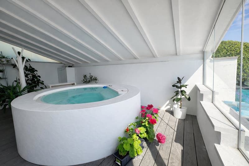 Beautiful villa in Carona with a view, garden and terrace (22)