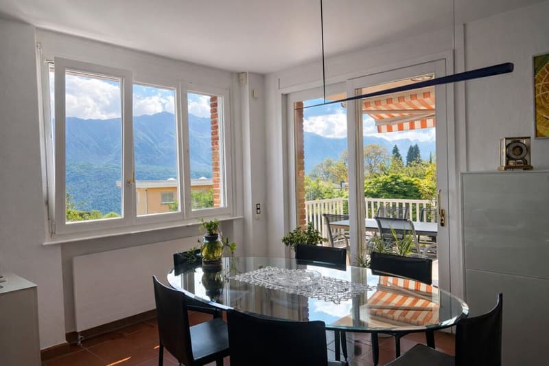 Prächtige Villa in Carona mit Aussicht, Garten und Terrasse (5)