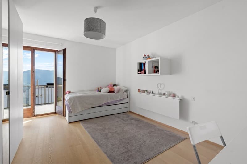 Zweifamilienhaus mit Garten und Aussicht (12)