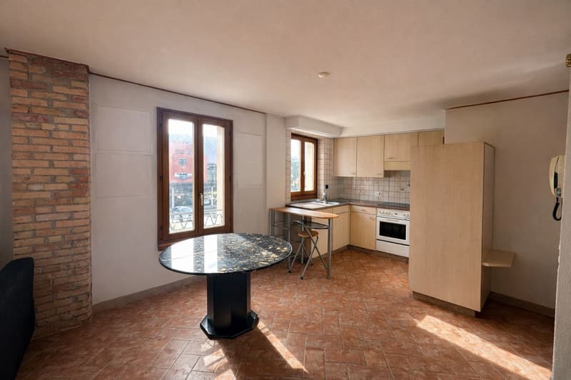 Appartement caractéristique de 2.5 pièces, dans une zone servie (9)