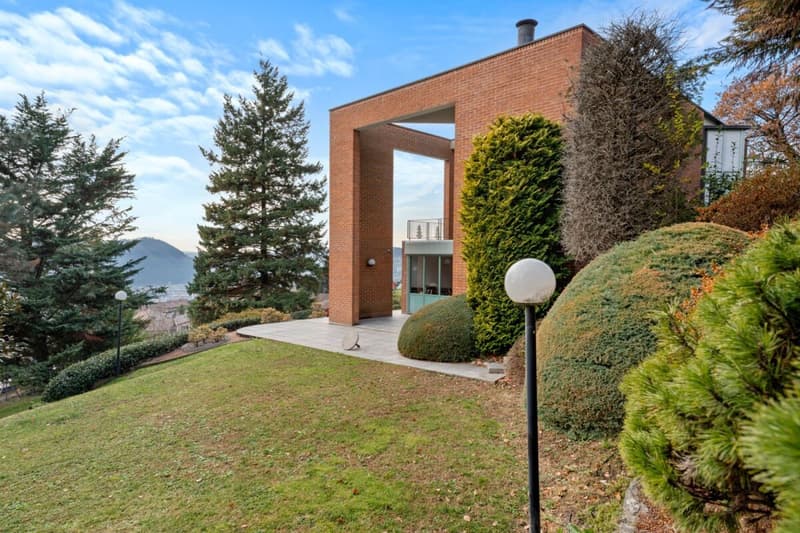 Belle villa avec grand jardin et vue (30)