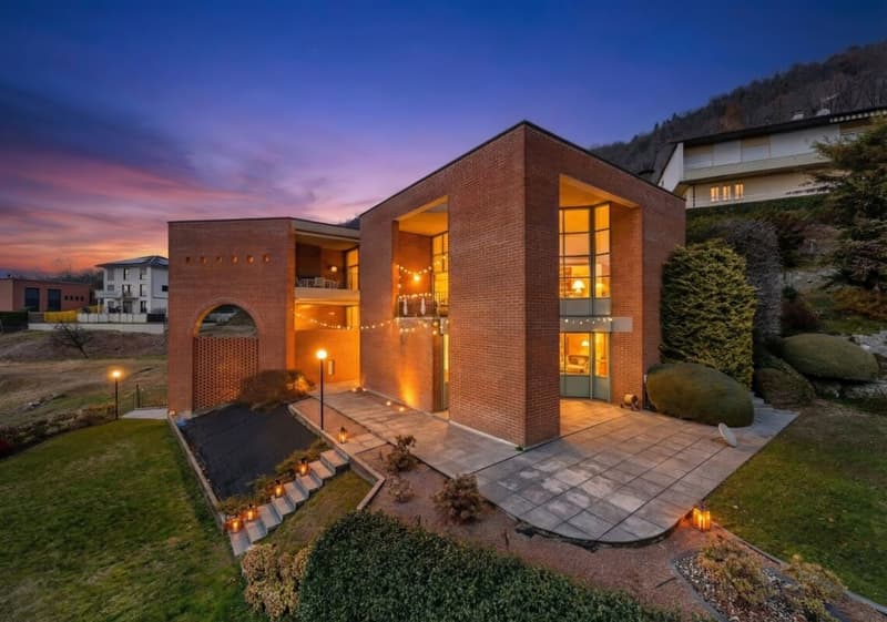 Belle villa avec grand jardin et vue (4)