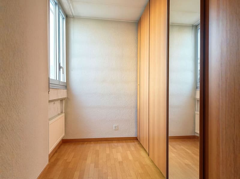 Appartamento all'ultimo piano di 5 locali con balcone (9)