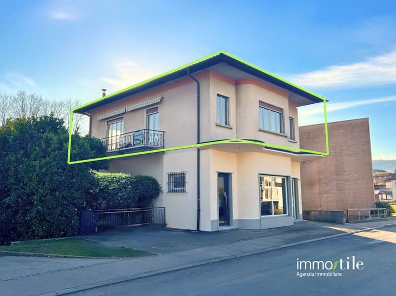 Affittasi appartamento 3.5 locali con balcone e ampio giardino a Balerna (3)