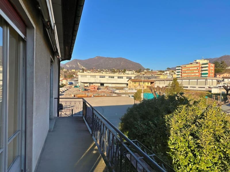 Affittasi appartamento 3.5 locali con balcone e ampio giardino a Balerna (11)