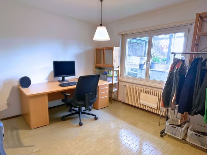 Interesting single or semi-detached house in a quiet and green area (12)