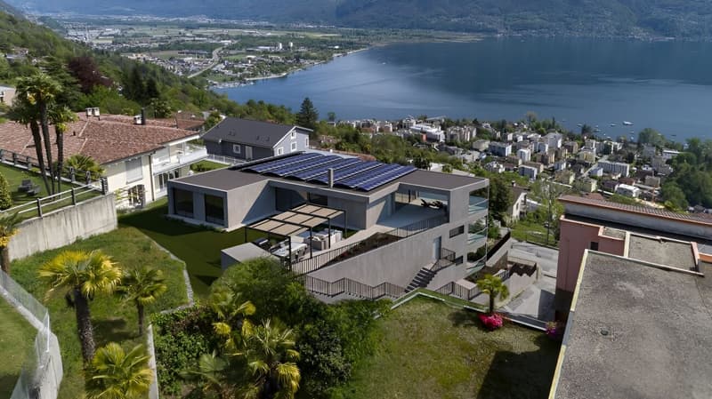 Penthouse moderne et exclusif de 4,5 pièces avec vue spectaculaire sur le lac, jardin et piscine privée (5)