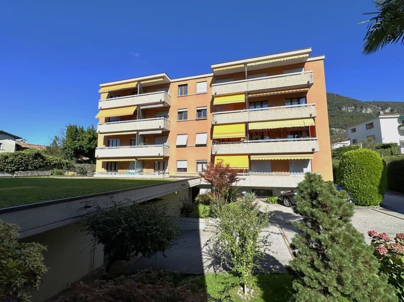 Luminoso appartamento di 2.5 locali ristrutturato, in zona centrale a Mendrisio (10)