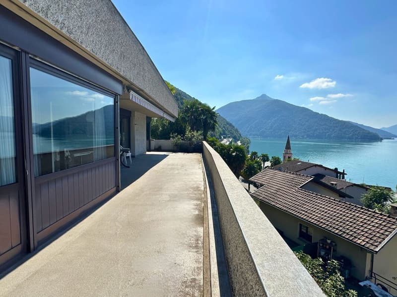 Interessante appartamento di 5.5 locali con grande terrazza e splendida vista lago (4)