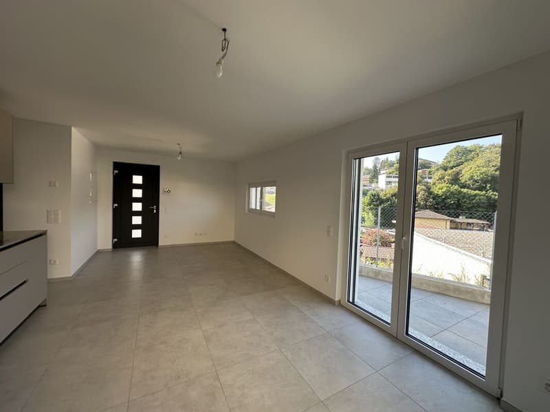 Nouvel et moderne appartement de 3.5 pièces avec jardin privé et terrasse à Mendrisio Arzo (4)