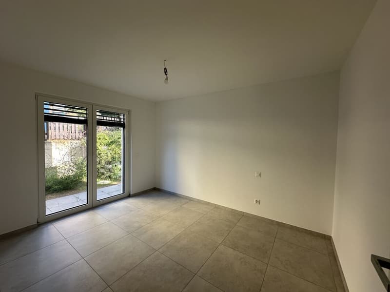 Nouvel et moderne appartement de 3.5 pièces avec jardin privé et terrasse à Mendrisio Arzo (9)